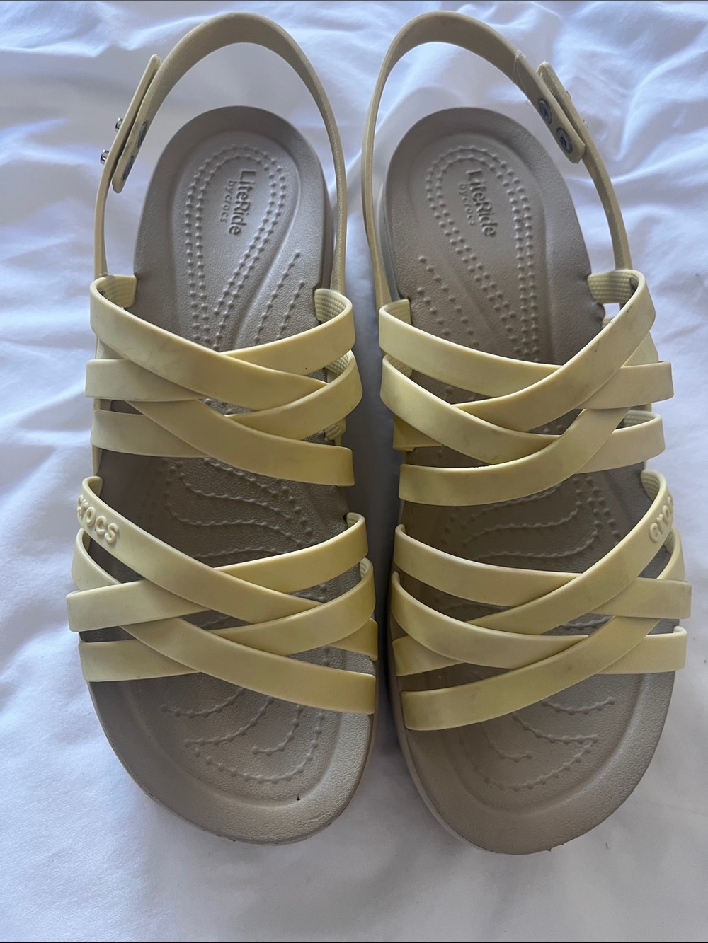 CROCS Brooklyn Stappy Women's Pale Yellow 
 Slingback Sandals